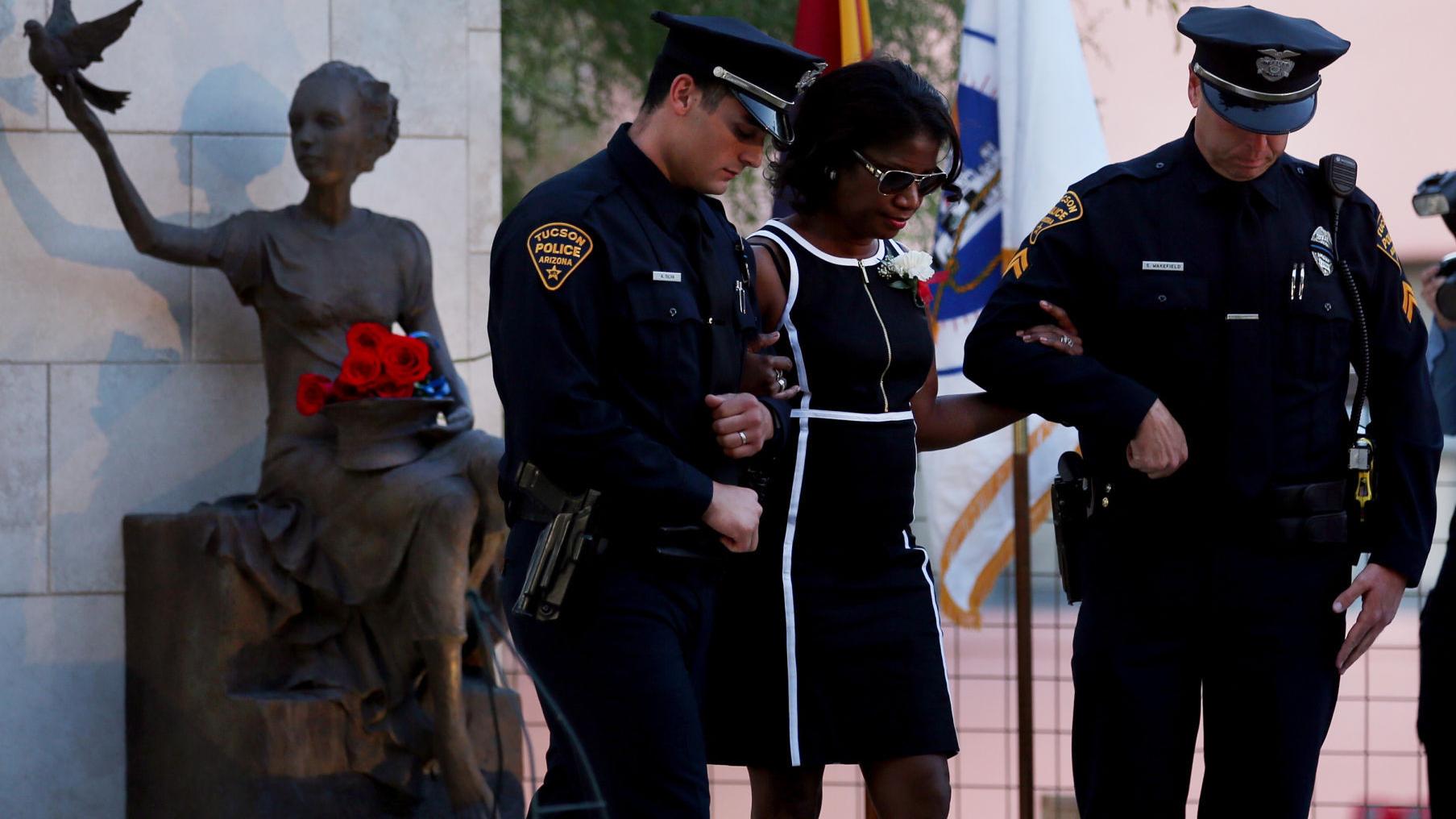 Sacrifice describes police officers' work, says trauma surgeon